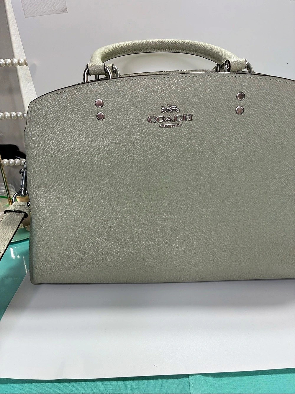COACH Swagger Carryall in Crossgrain Leather Satchel Gray